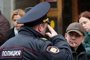 Саратовские полицейские в отличие от тамбовских выполняют антитабачный закон